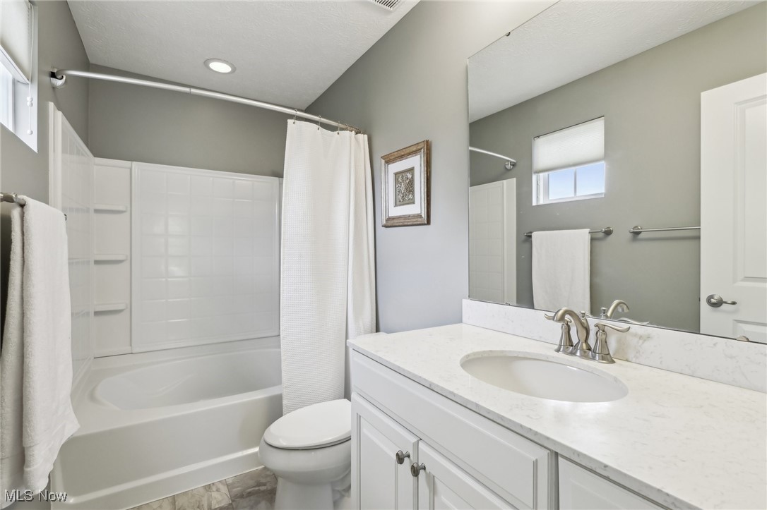 5504 Wightman Circle, Medina, Ohio image 25