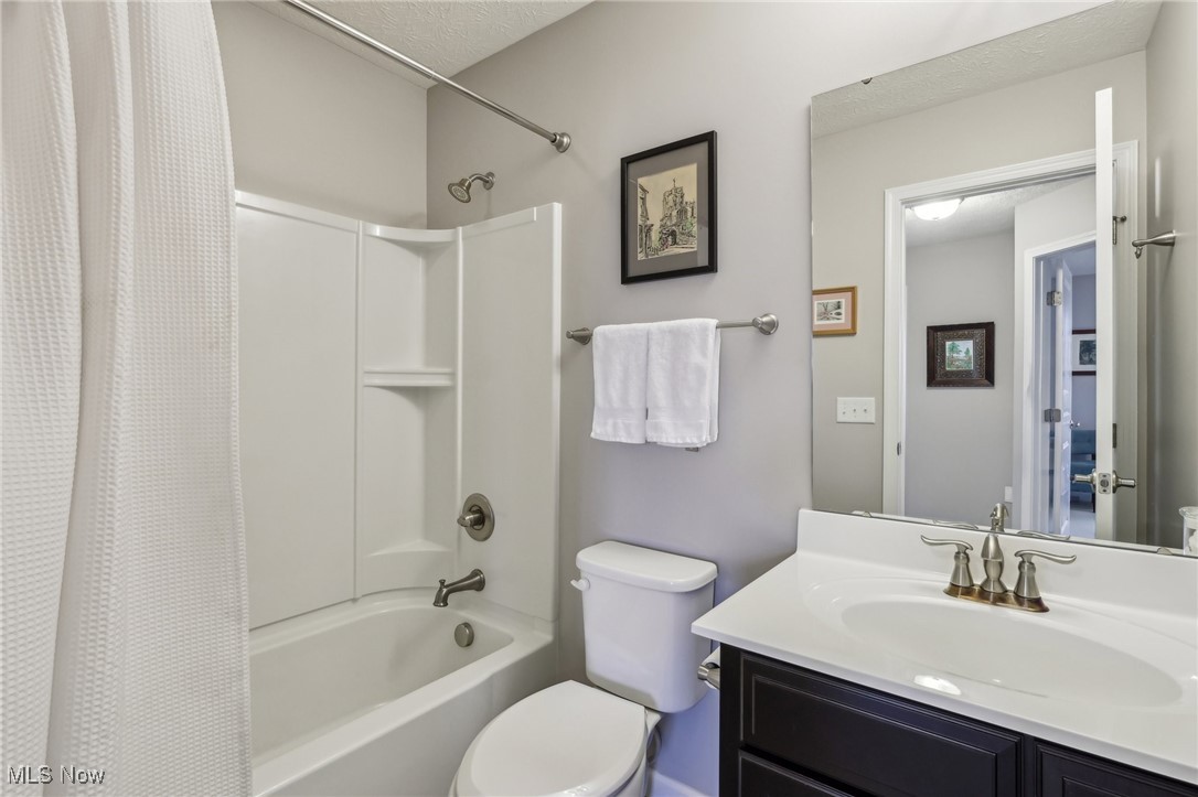 5504 Wightman Circle, Medina, Ohio image 18