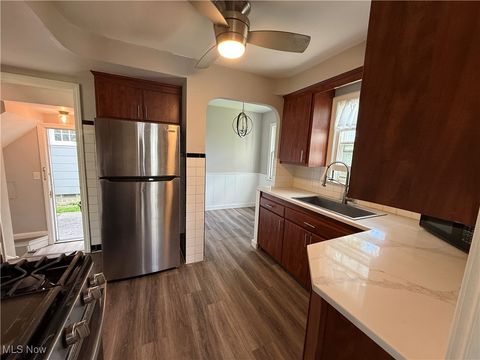 Tiny photo for 3596 Lindholm Road, Shaker Heights, OH 44120 (MLS # 5180239)