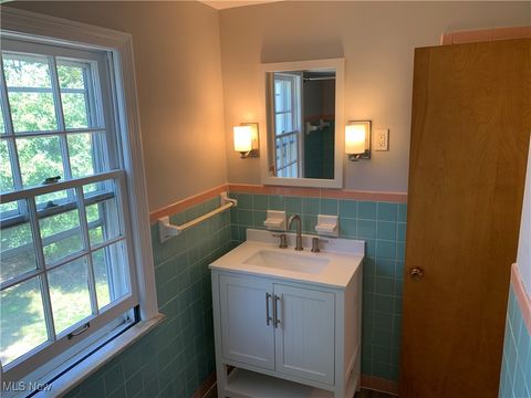 Tiny photo for 3596 Lindholm Road, Shaker Heights, OH 44120 (MLS # 5180239)