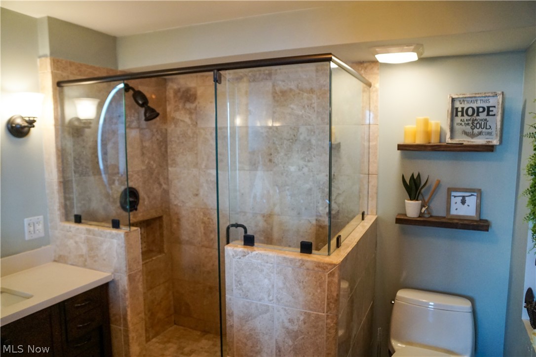 Bonneville Tower Condo - Residential