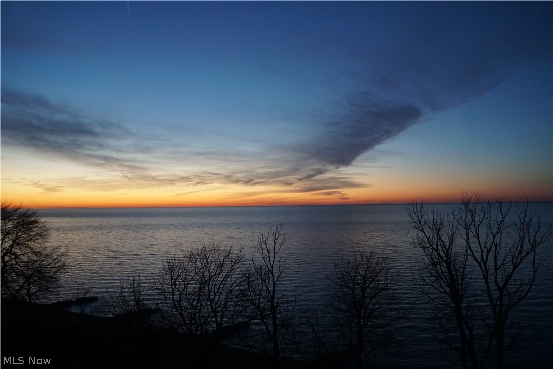 Bonneville Tower Condo - Residential