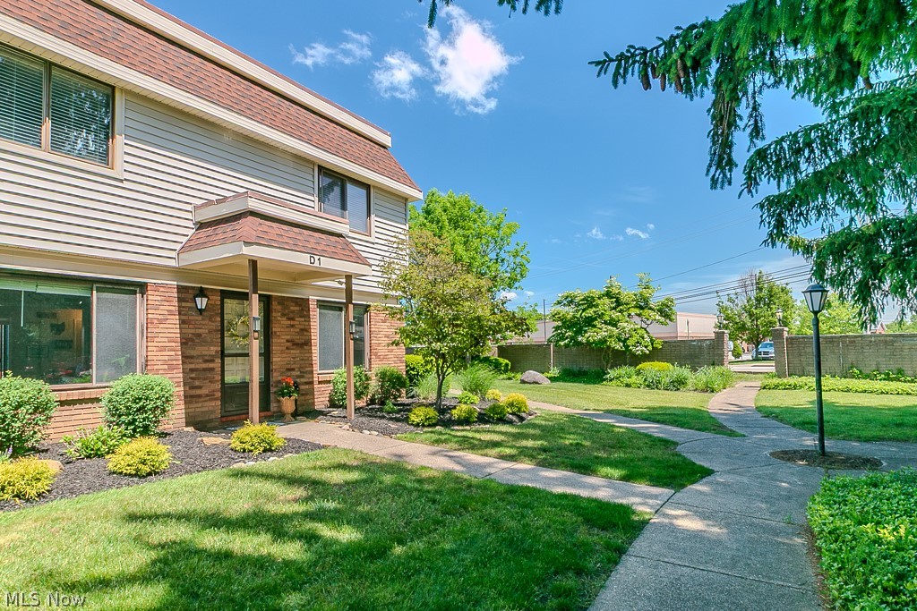 Chillicothe Road Condo - Residential