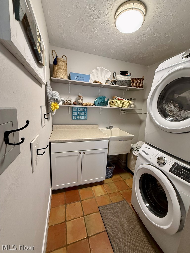 Chillicothe Road Condo - Residential