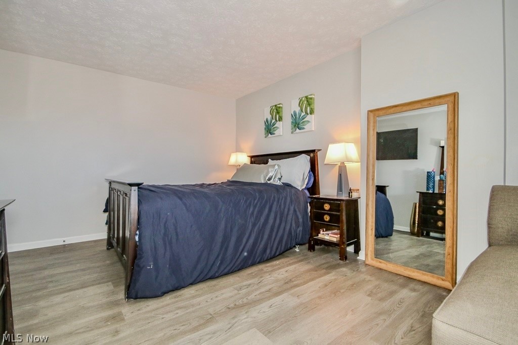 Chillicothe Road Condo - Residential