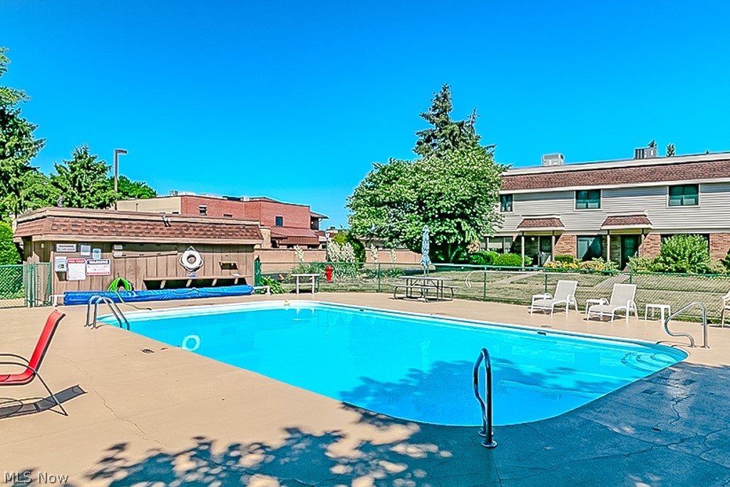 Chillicothe Road Condo - Residential