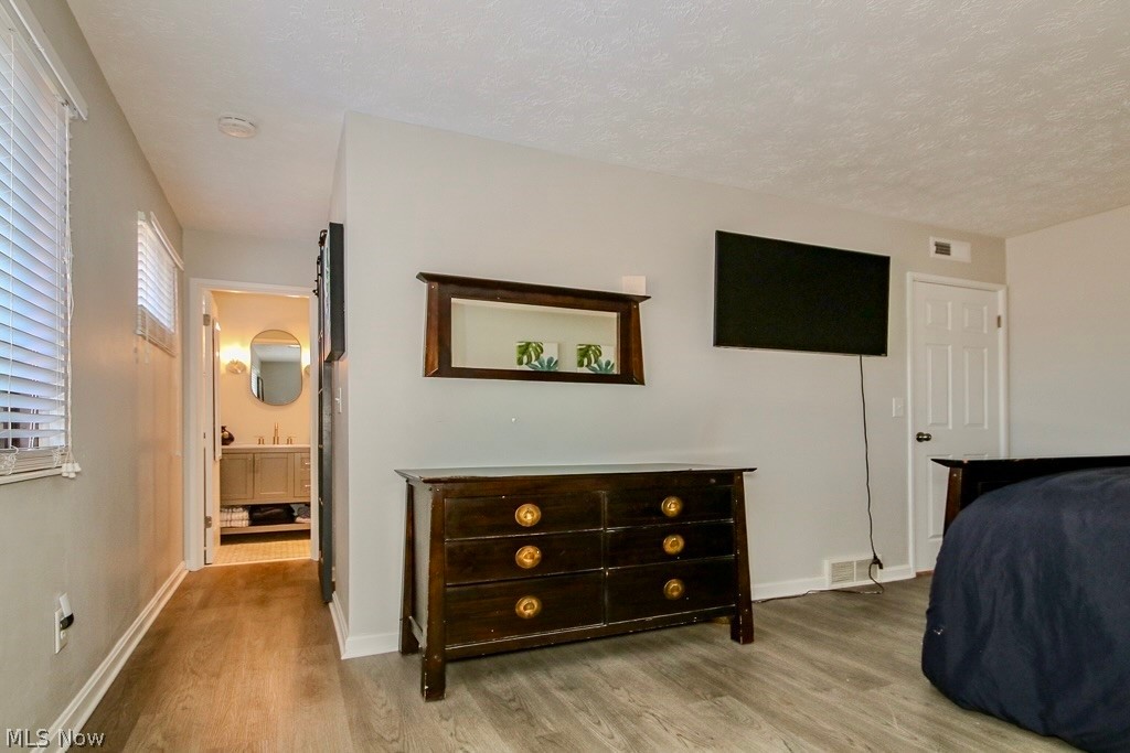 Chillicothe Road Condo - Residential