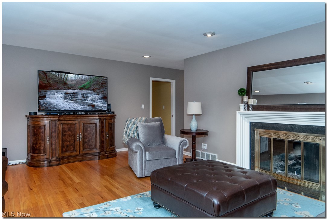 Scottish Hlnds 04 - Residential