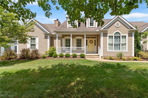Homes For Sale - 1829 Swanhurst Circle<br/> North Canton, OH 44720