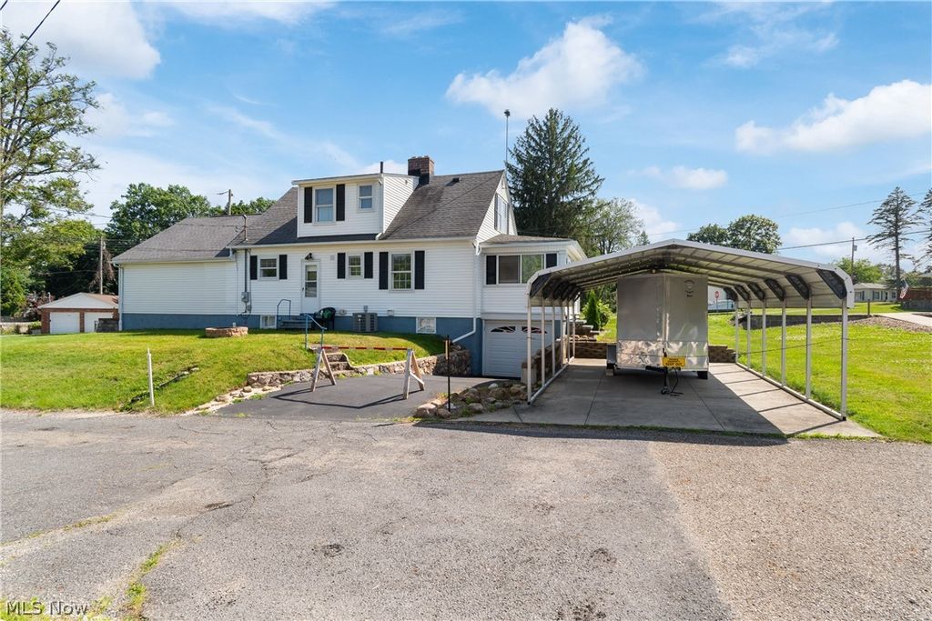 Photo of 4085 Melton Avenue, New Franklin, OH 44319 (MLS # 5223905)