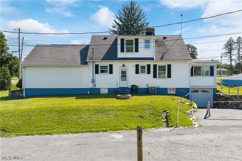 Photo of 4085 Melton Avenue, New Franklin, OH 44319 (MLS # 5223905)