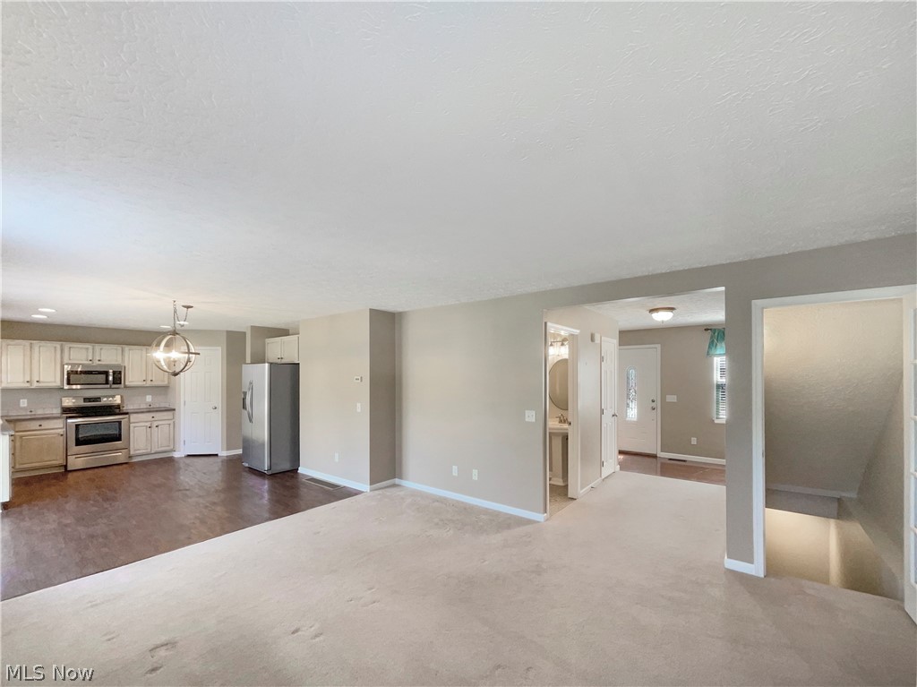 Highland Crk Ph 04 - Residential