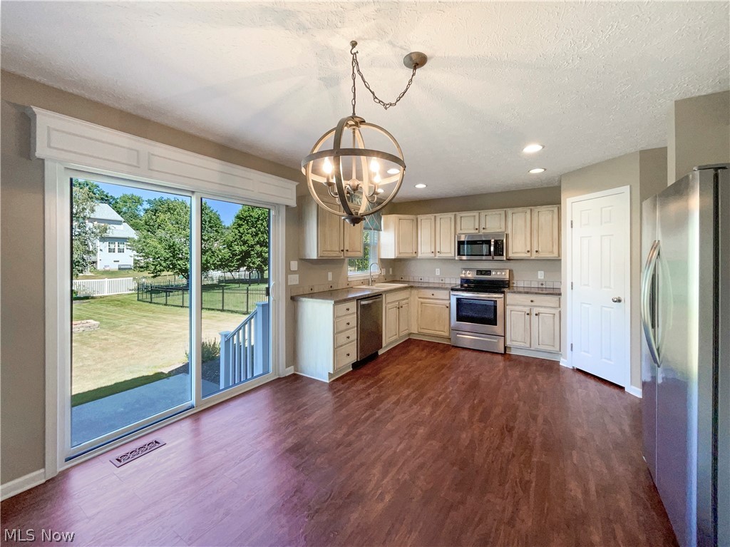 Highland Crk Ph 04 - Residential