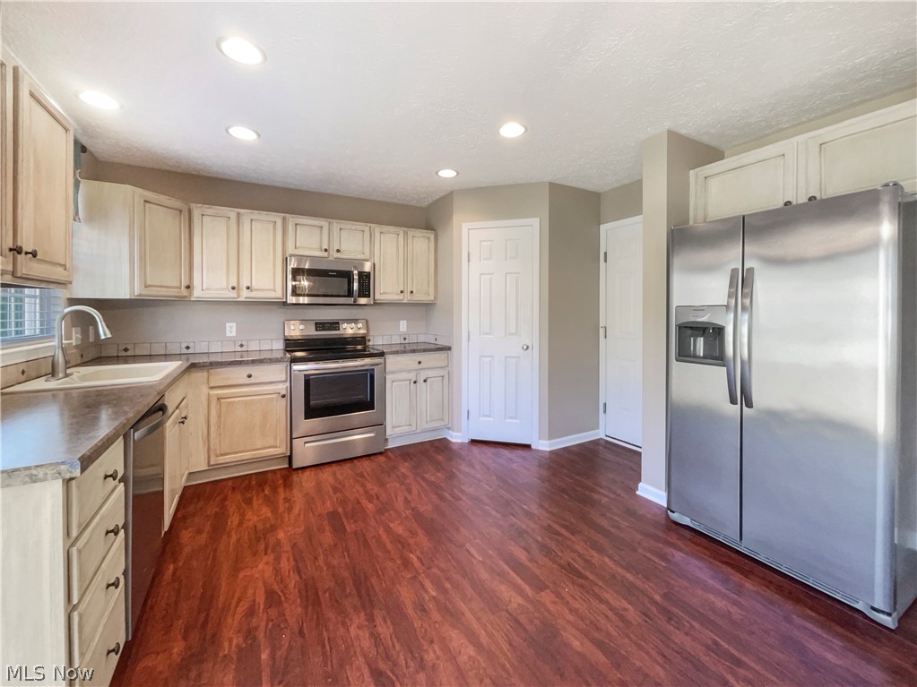 Highland Crk Ph 04 - Residential