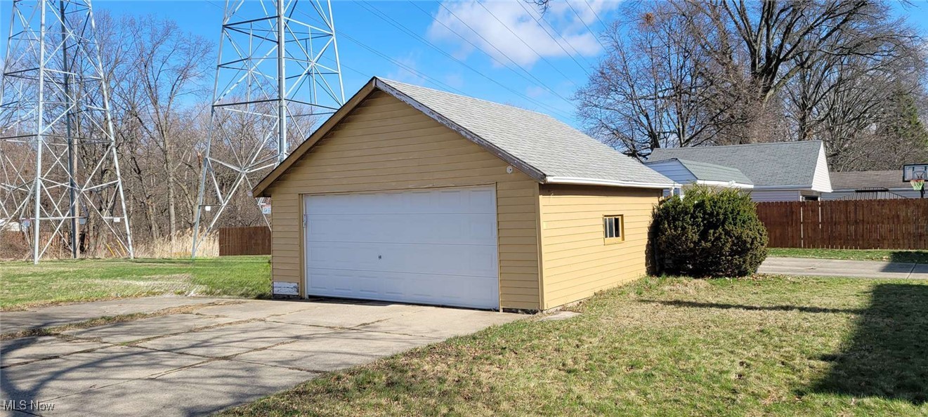 9316 Outlook Drive, Brooklyn, Ohio image 6