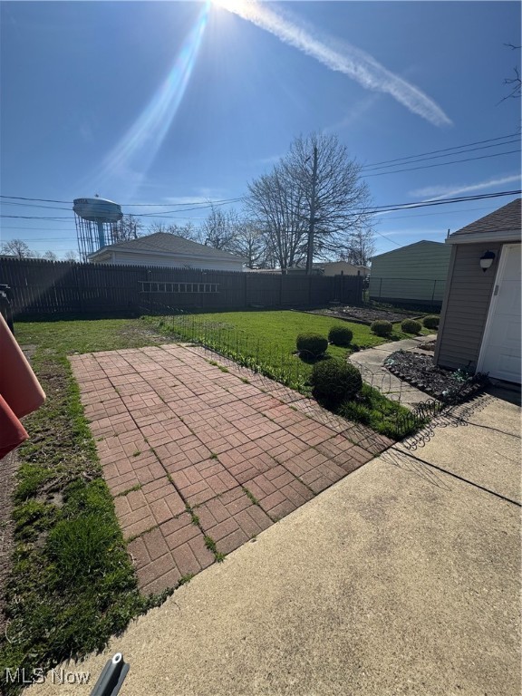 537 Willow Park Road, Elyria, Ohio image 3