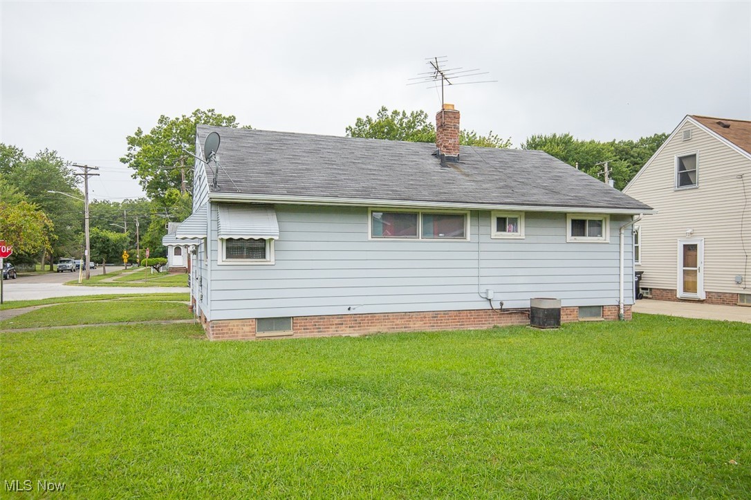 4335 W 182nd Street