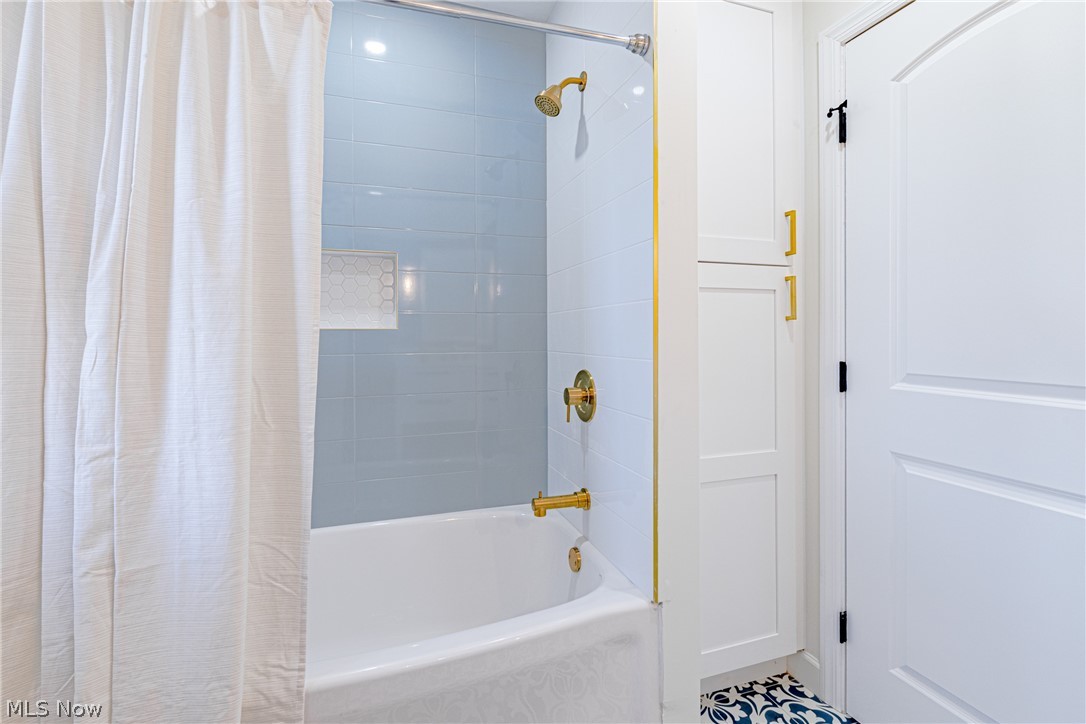 Ridgewood - Residential