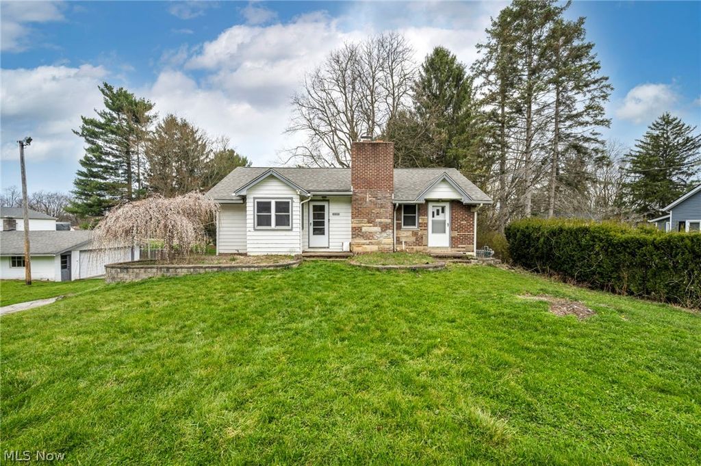 Photo of 4199 Sheridan Street, Norton, OH 44203 (MLS # 5198460)