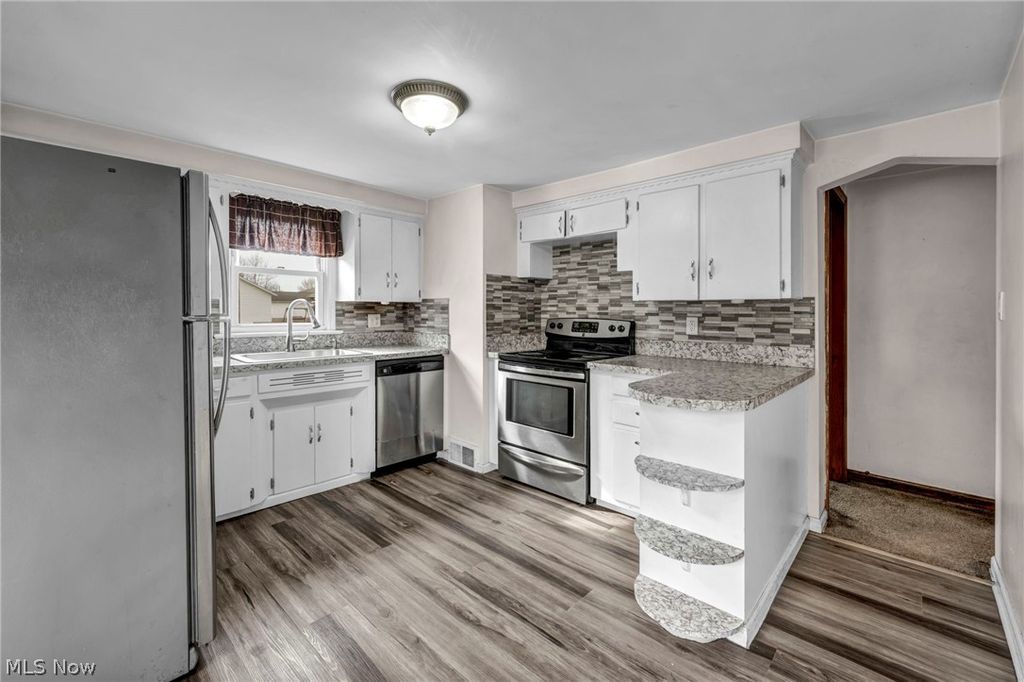 Photo of 4199 Sheridan Street, Norton, OH 44203 (MLS # 5198460)