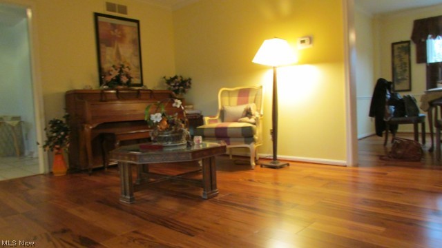 Wyoga Lake Park - Residential