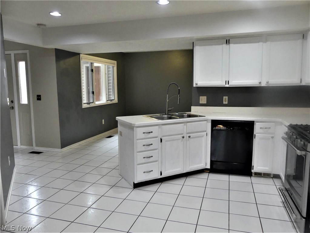 Orchard Grove Villas Condo Ph 04 - Residential