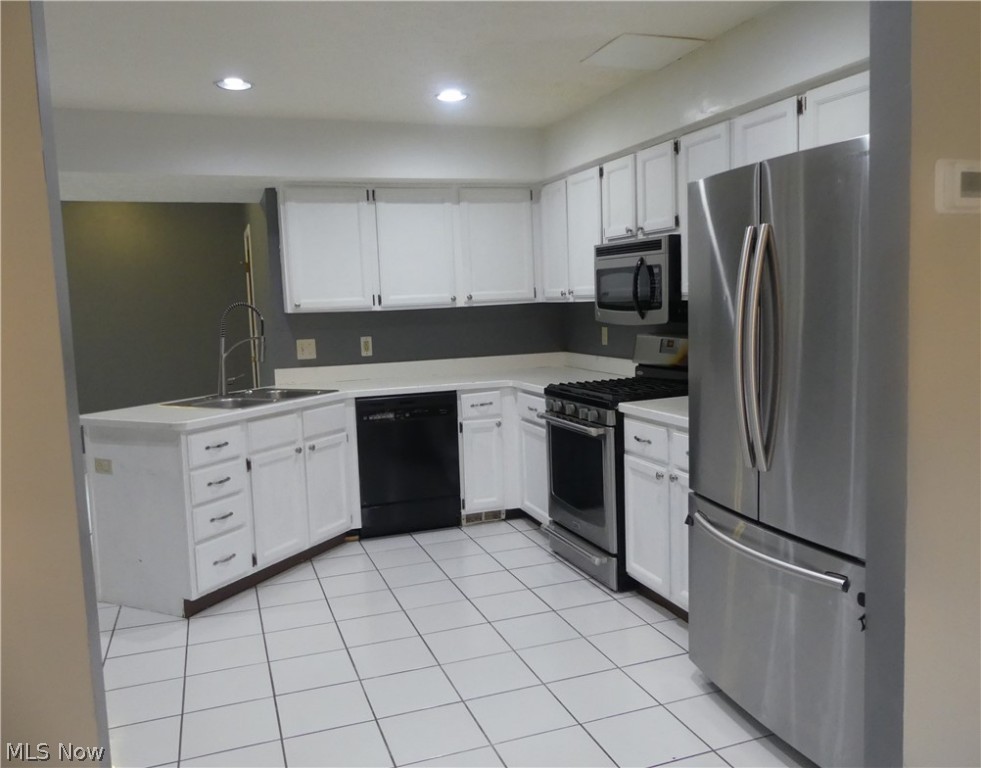 Orchard Grove Villas Condo Ph 04 - Residential