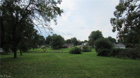 Tiny photo for 6841 Navarre Road SW, Massillon, OH 44646 (MLS # 5238988)