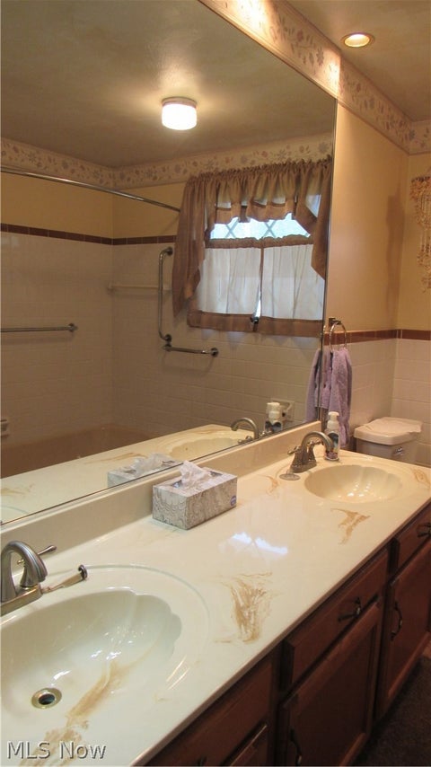 Tiny photo for 6841 Navarre Road SW, Massillon, OH 44646 (MLS # 5238988)
