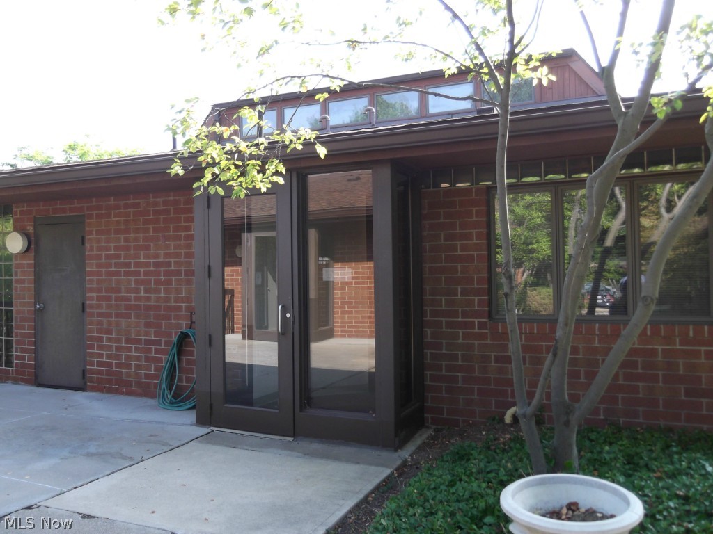 Swallowtail - Commercial Lease