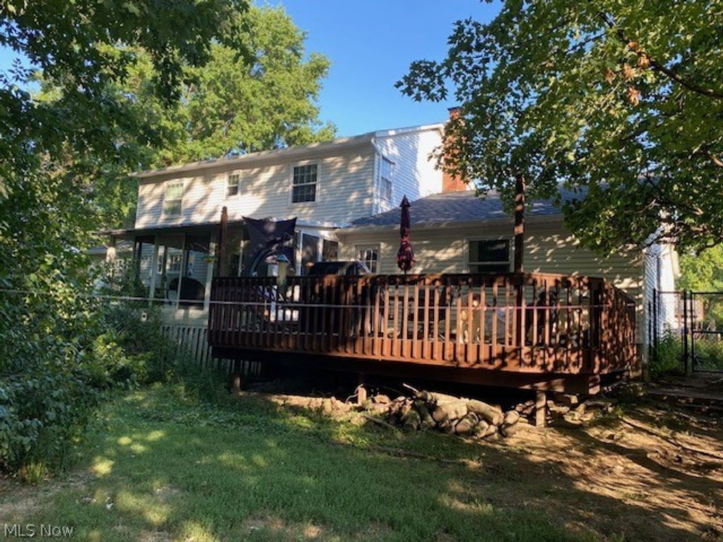 Photo of 9360 Sunrise Court, Mentor, OH 44060 (MLS # 5192497)