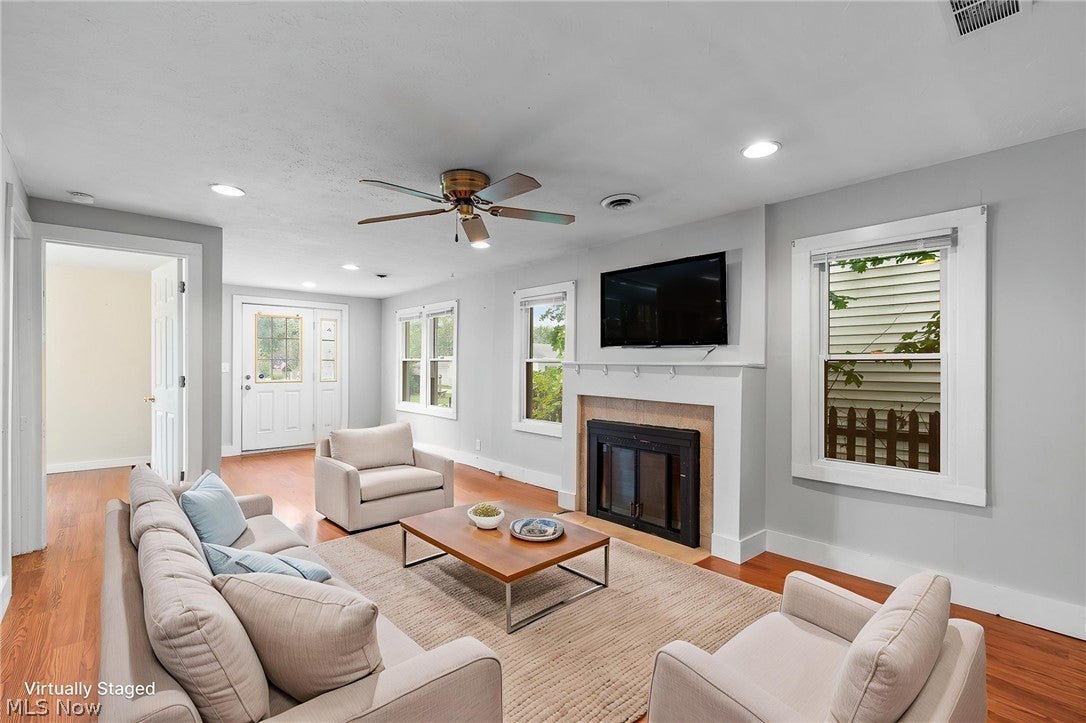 6243 Iroquois Trail