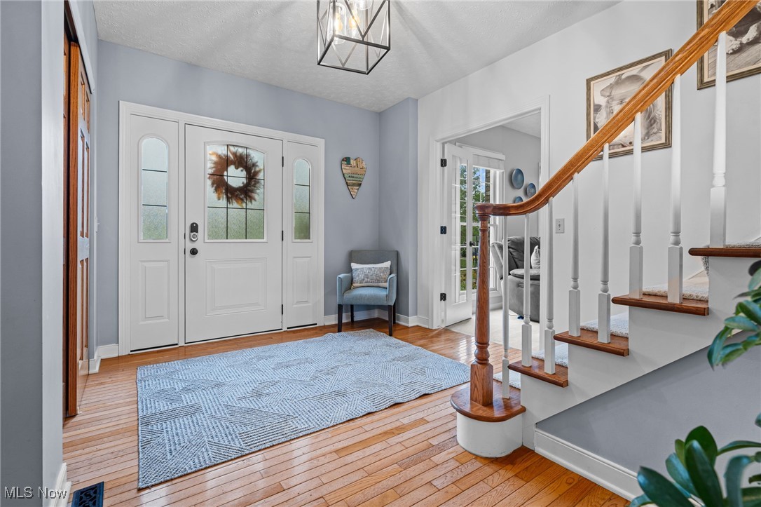 5845 Royal Hill Circle NE