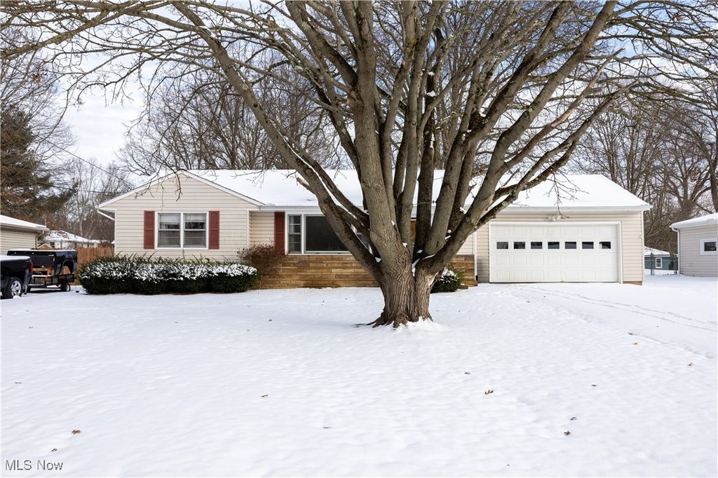 Photo of 283 Westgate Avenue, Wadsworth, OH 44281 (MLS # 5179204)