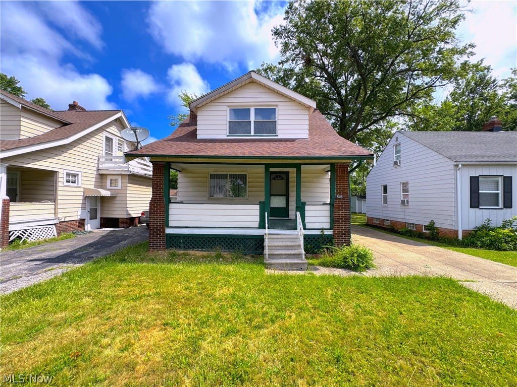 Photo of 1505 E 196th Street, Euclid, OH 44117 (MLS # 5225666)