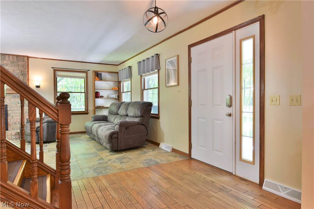 John Lyons 01 - Residential