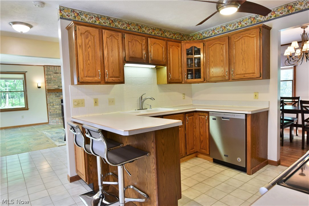 John Lyons 01 - Residential