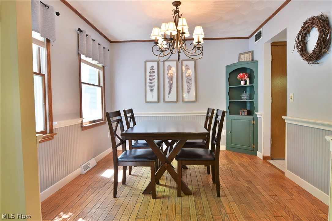 John Lyons 01 - Residential