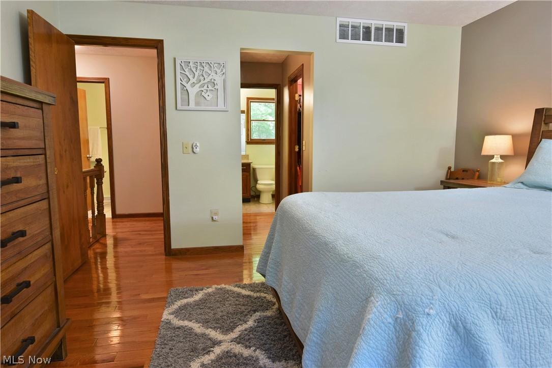 John Lyons 01 - Residential