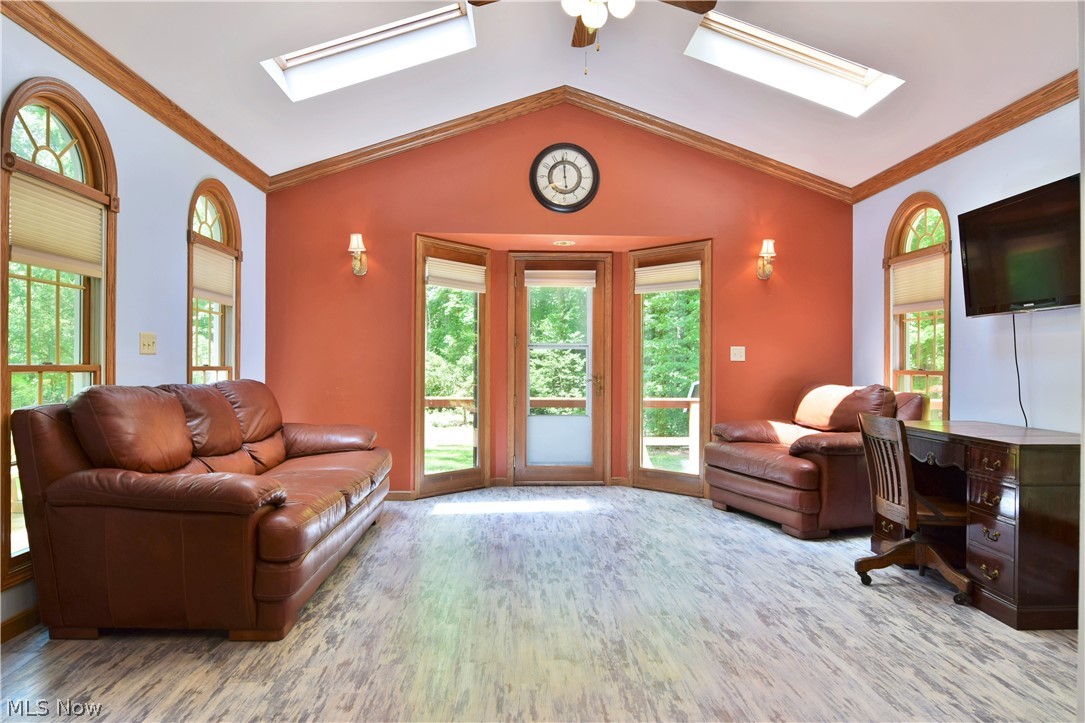 John Lyons 01 - Residential