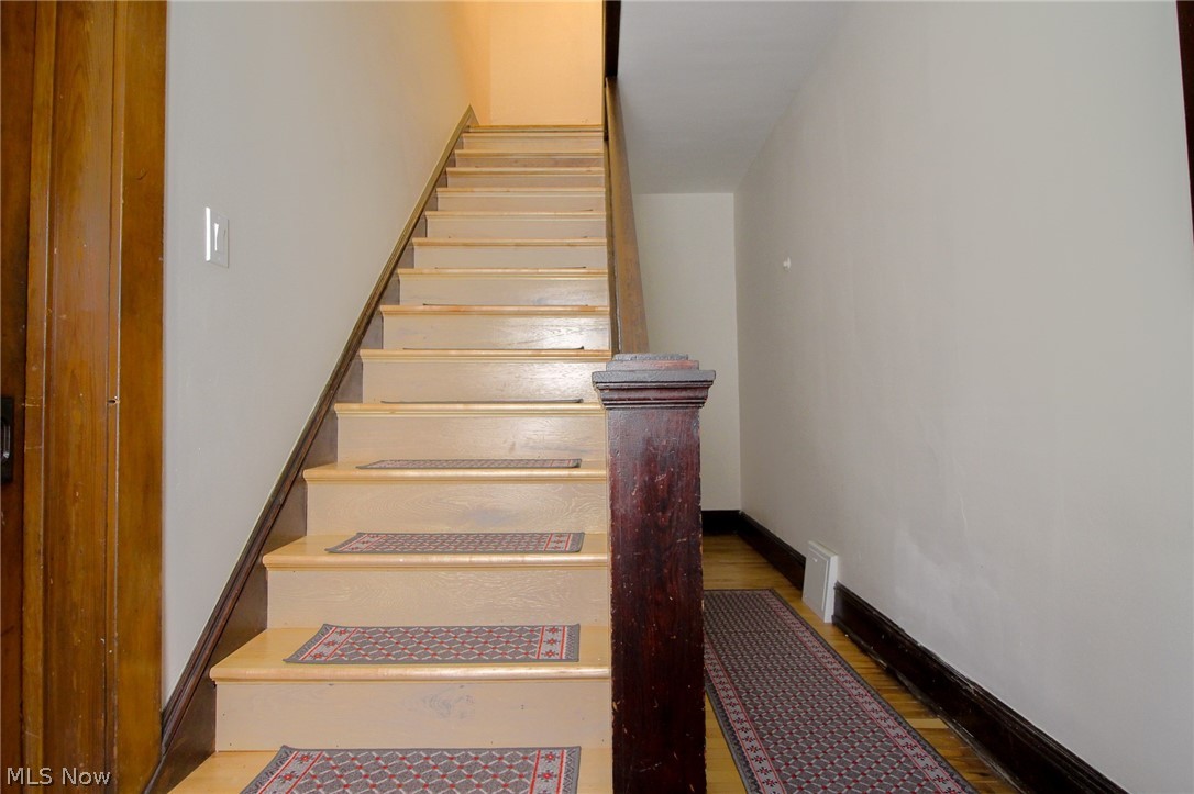 W H Humiston E A Wehrman & M S - Residential Lease