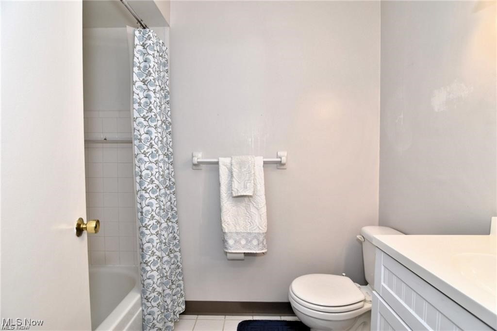 Heritage Circle Condo - Residential