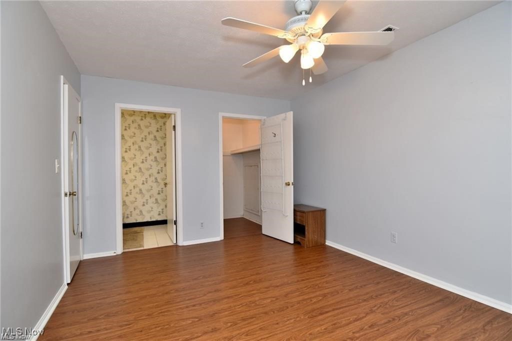 Heritage Circle Condo - Residential