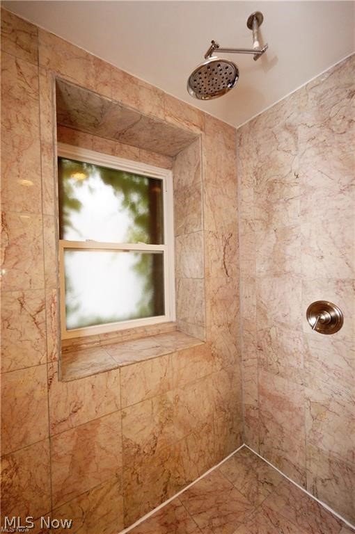 Van Sweringen 24 - Residential Lease