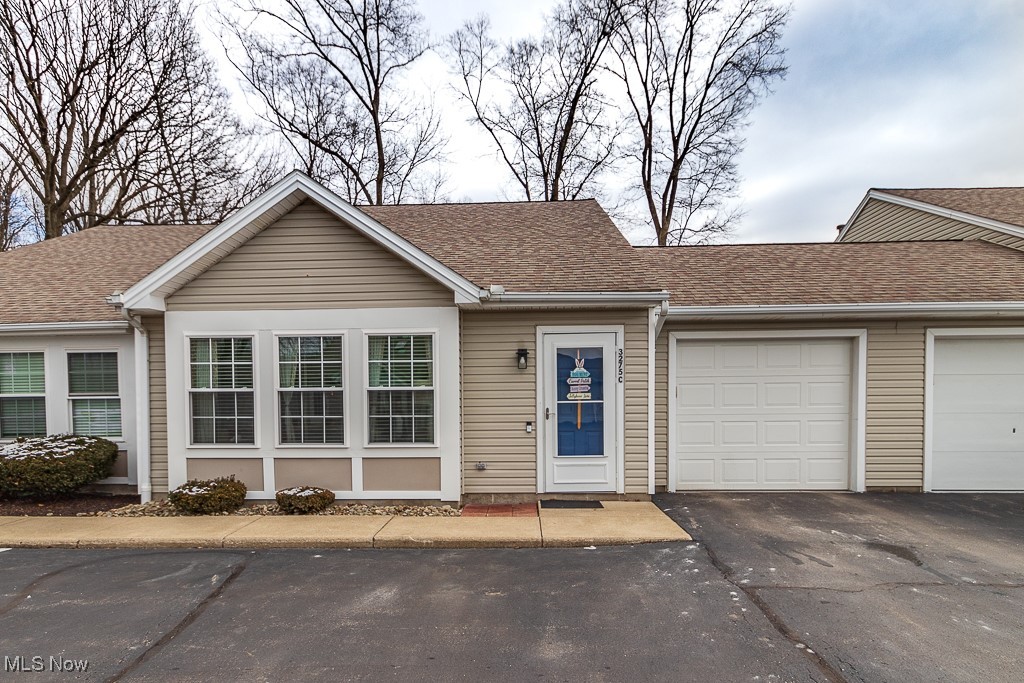 3275 Woodland Trail #C, Cortland, Ohio image 2