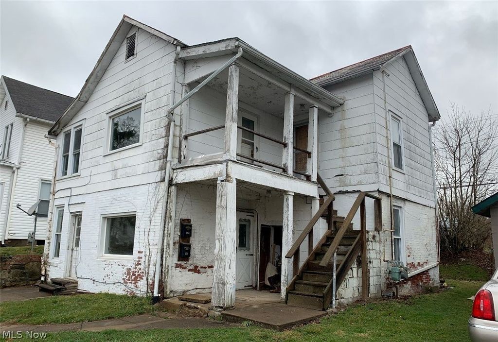 Photo of 256 Burley Street, Crooksville, OH 43731 (MLS # 5208614)