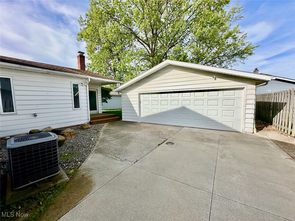 5374 Oak Ridge Drive, Willoughby, Ohio image 30