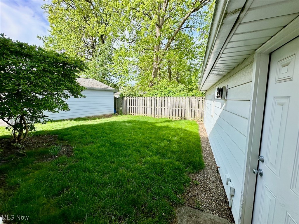 5374 Oak Ridge Drive, Willoughby, Ohio image 28
