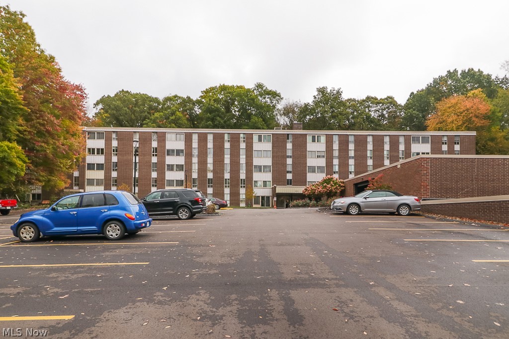 Silver Lake Towers - Residential