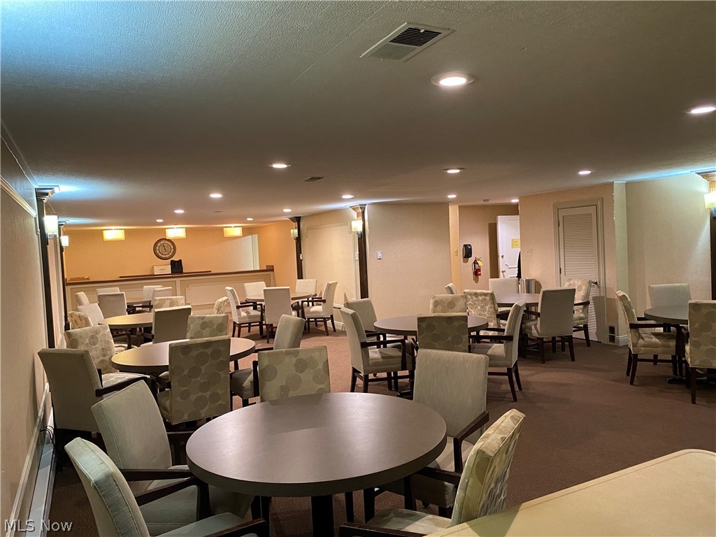 Silver Lake Towers - Residential